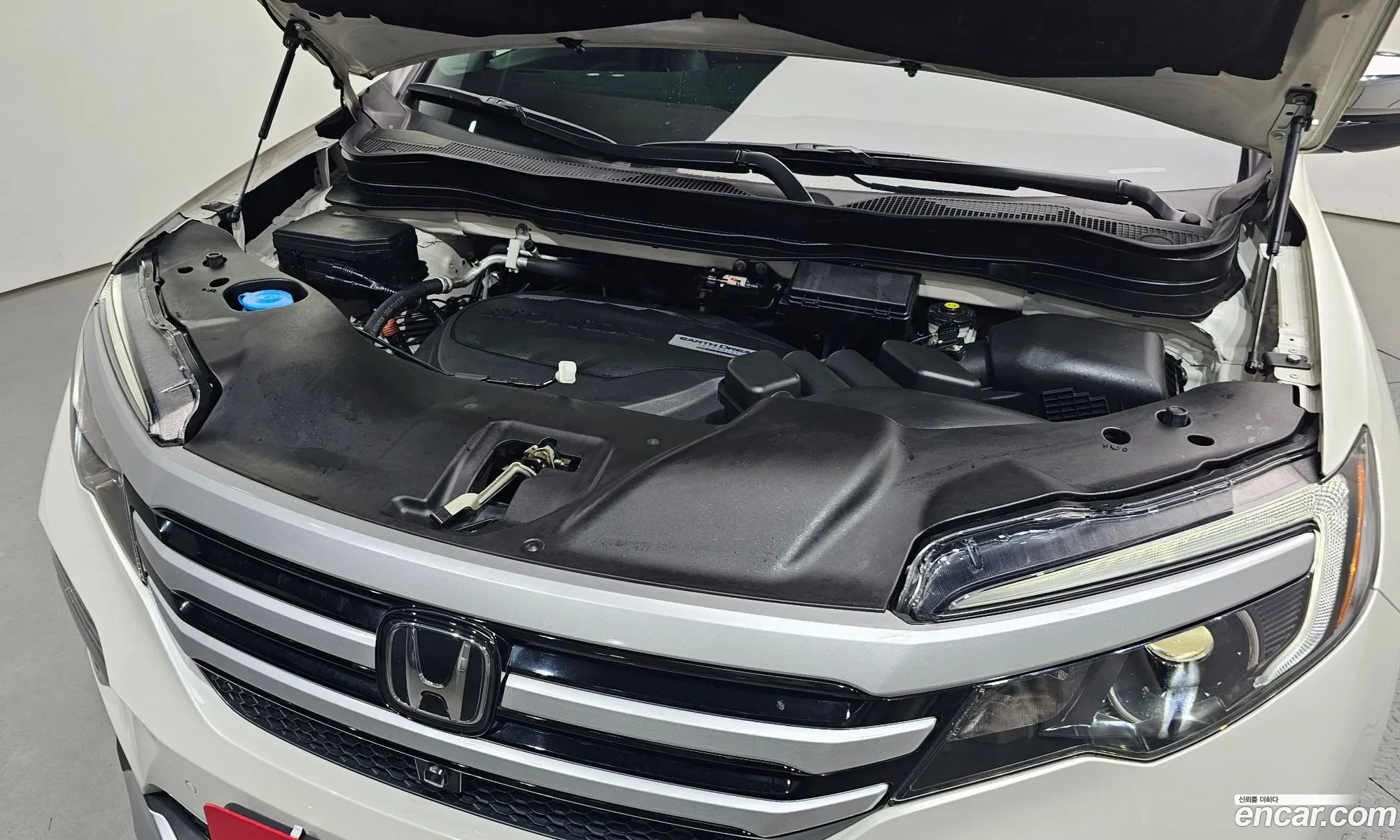 Honda Pilot 2017 5FNYF6850HB201071 — 13
