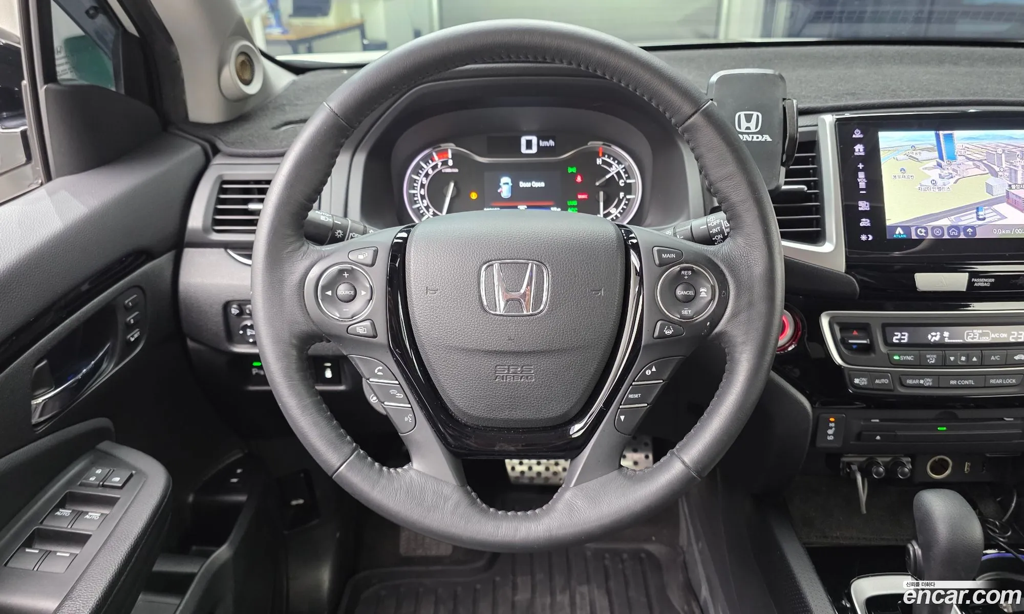 Honda Pilot 2017 5FNYF6850HB201071 — 4