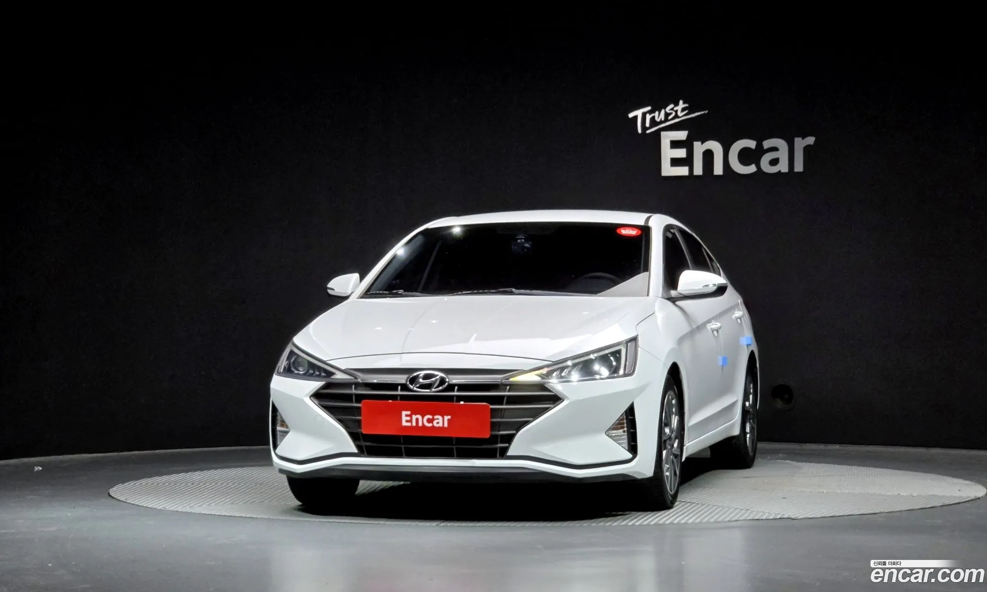 Hyundai Elantra AD 2018 — 3