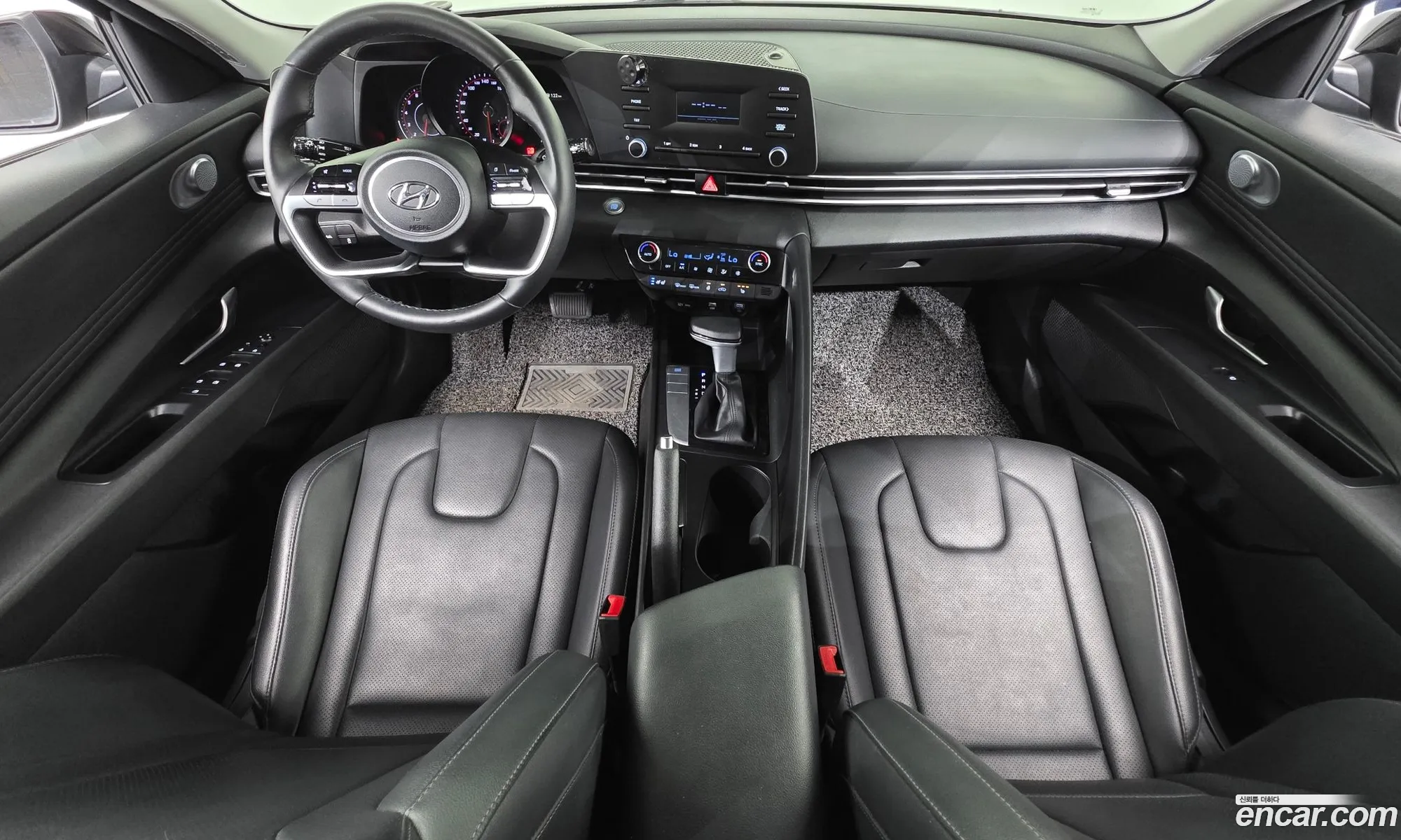 Hyundai Elantra 2021 — 4