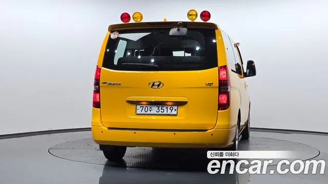 Hyundai Grand Starex 2020 — 3