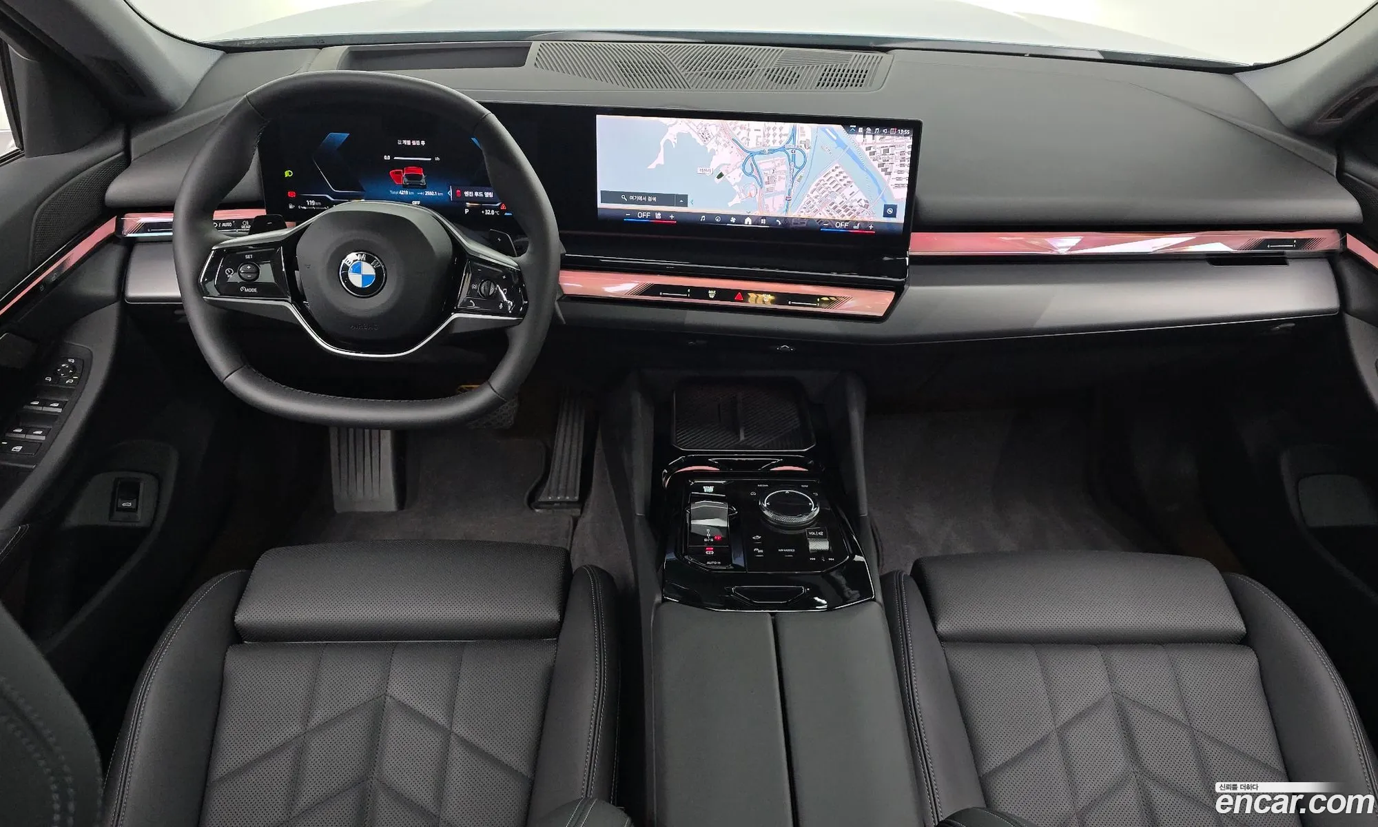 BMW 5 Series 2025 WBA21FJ00SCU08861 — 2