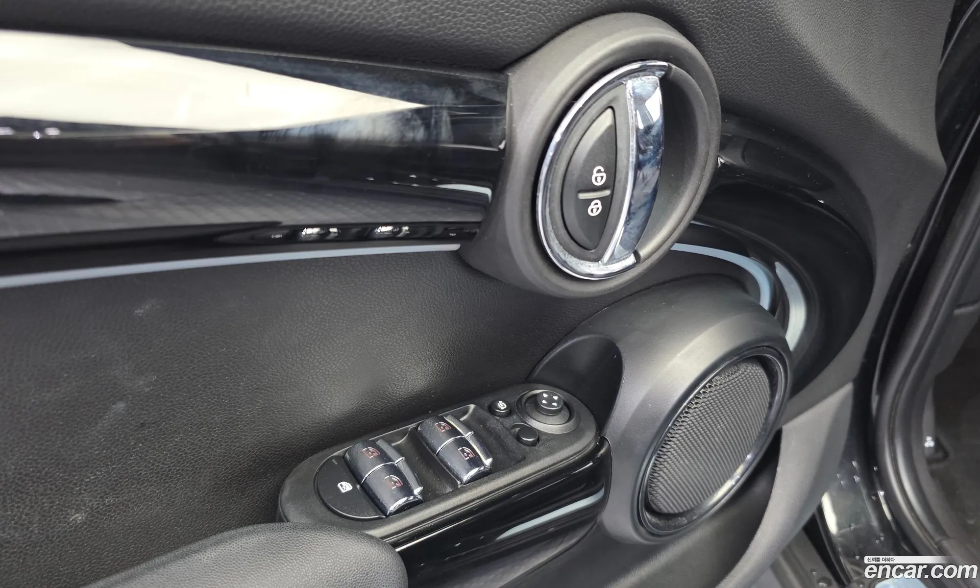 Mini Cooper 2023 WMW41DK07P2U21518 — 17