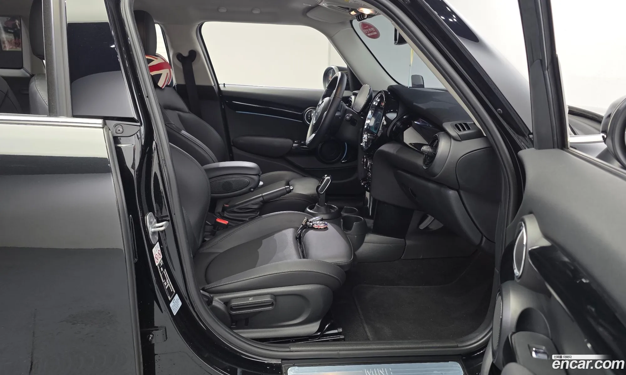Mini Cooper 2023 WMW41DK07P2U21518 — 30