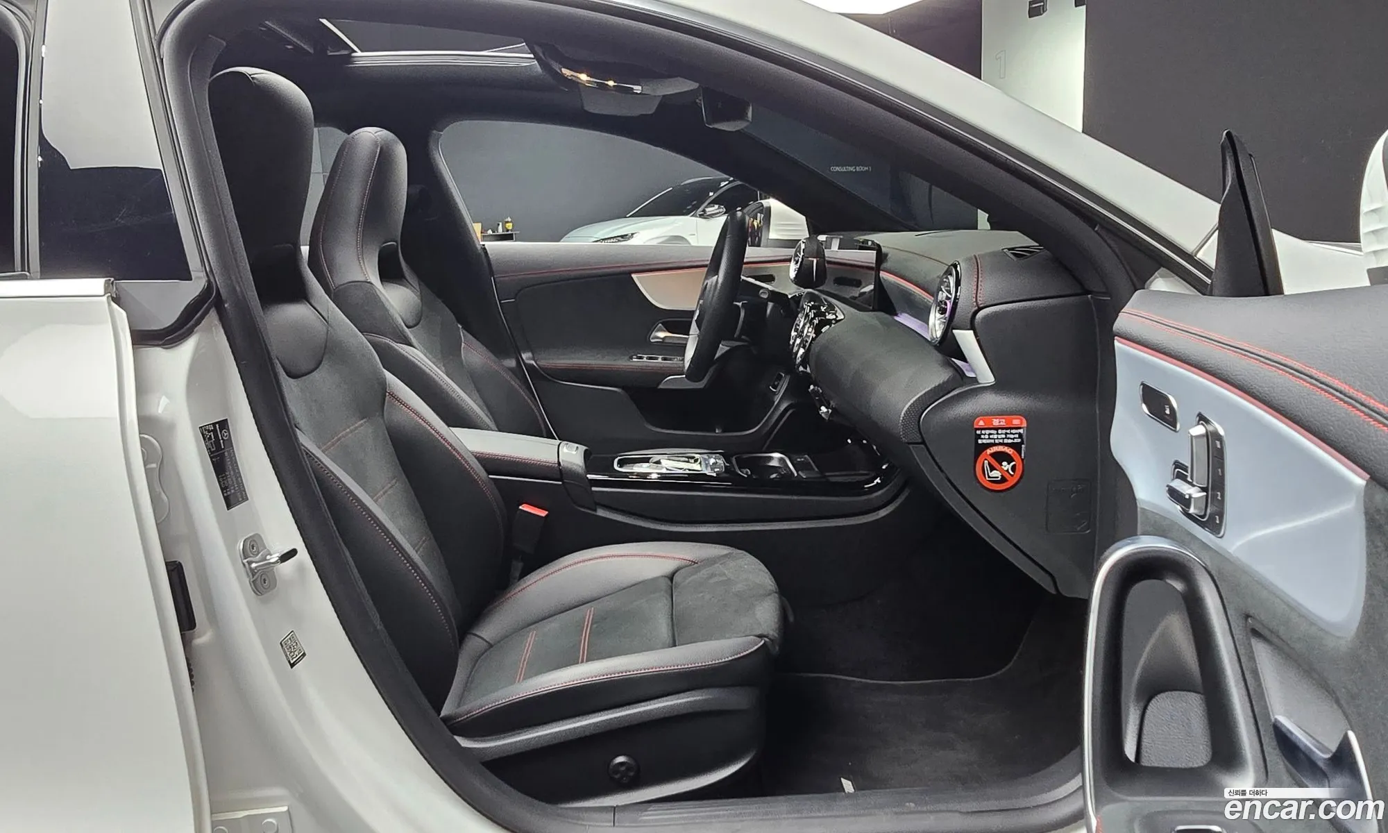 Mercedes-Benz CLA-Class C118 2024 — 8
