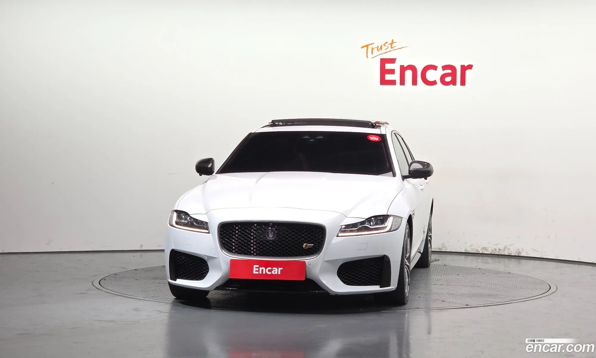 Jaguar XF 2017 SAJBA4BVXHCY38683 — 8