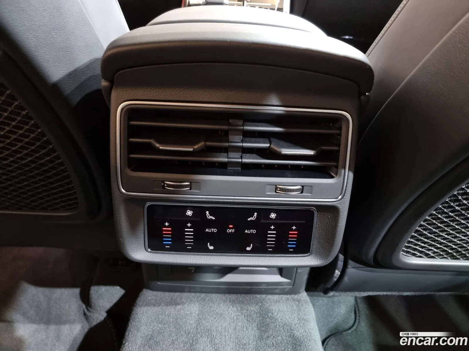 Audi Q8 2024 — 9