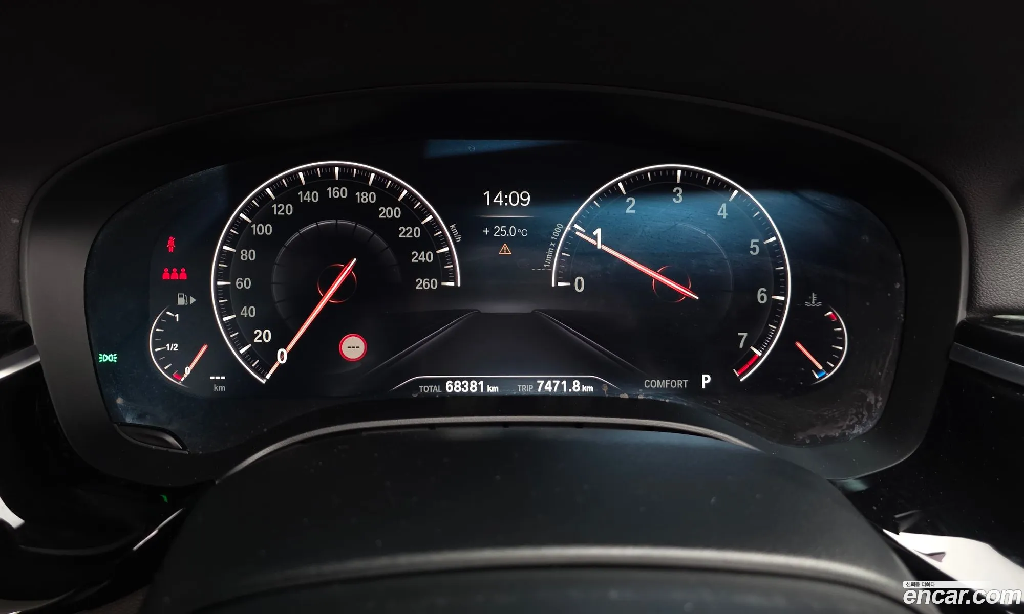 BMW 5 Series 2019 WBAJD9104KB277802 — 27