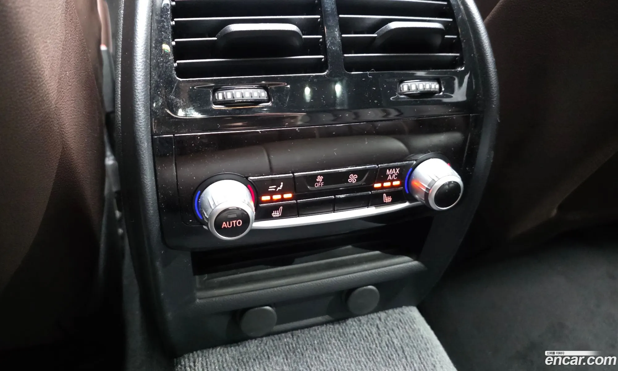 BMW 5 Series 2019 WBAJD9104KB277802 — 30
