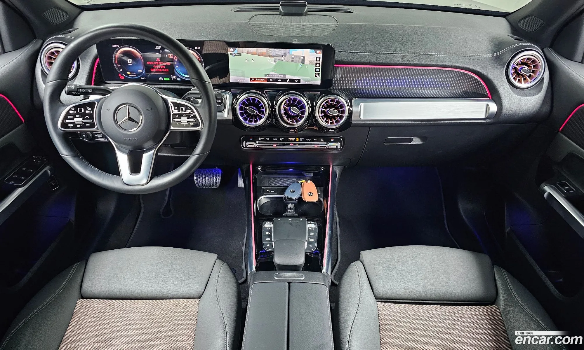 Mercedes-Benz EQB X243 2023 — 19