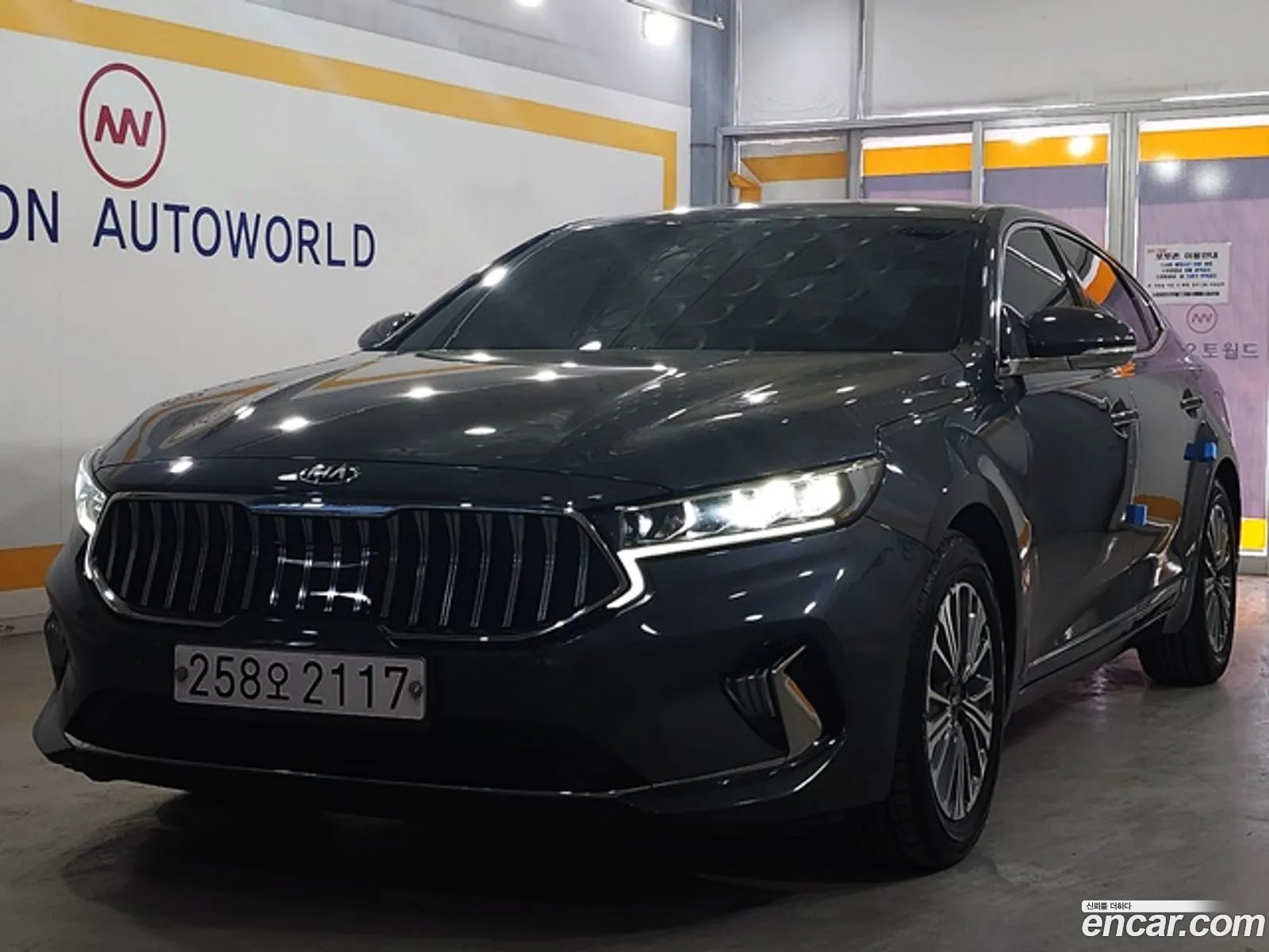 Kia K7 Premier Hybrid 2019 — 3