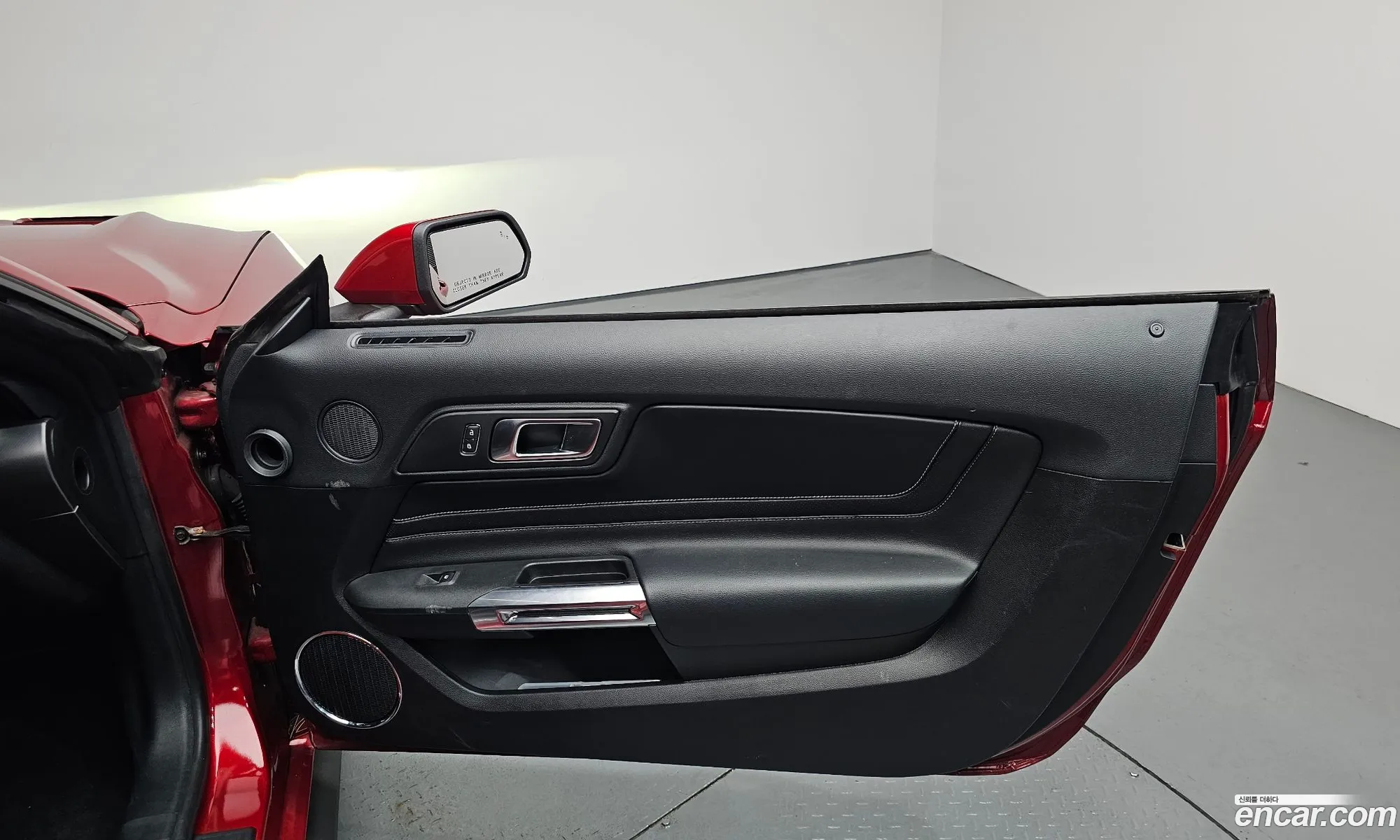 Ford Mustang 2022 — 18