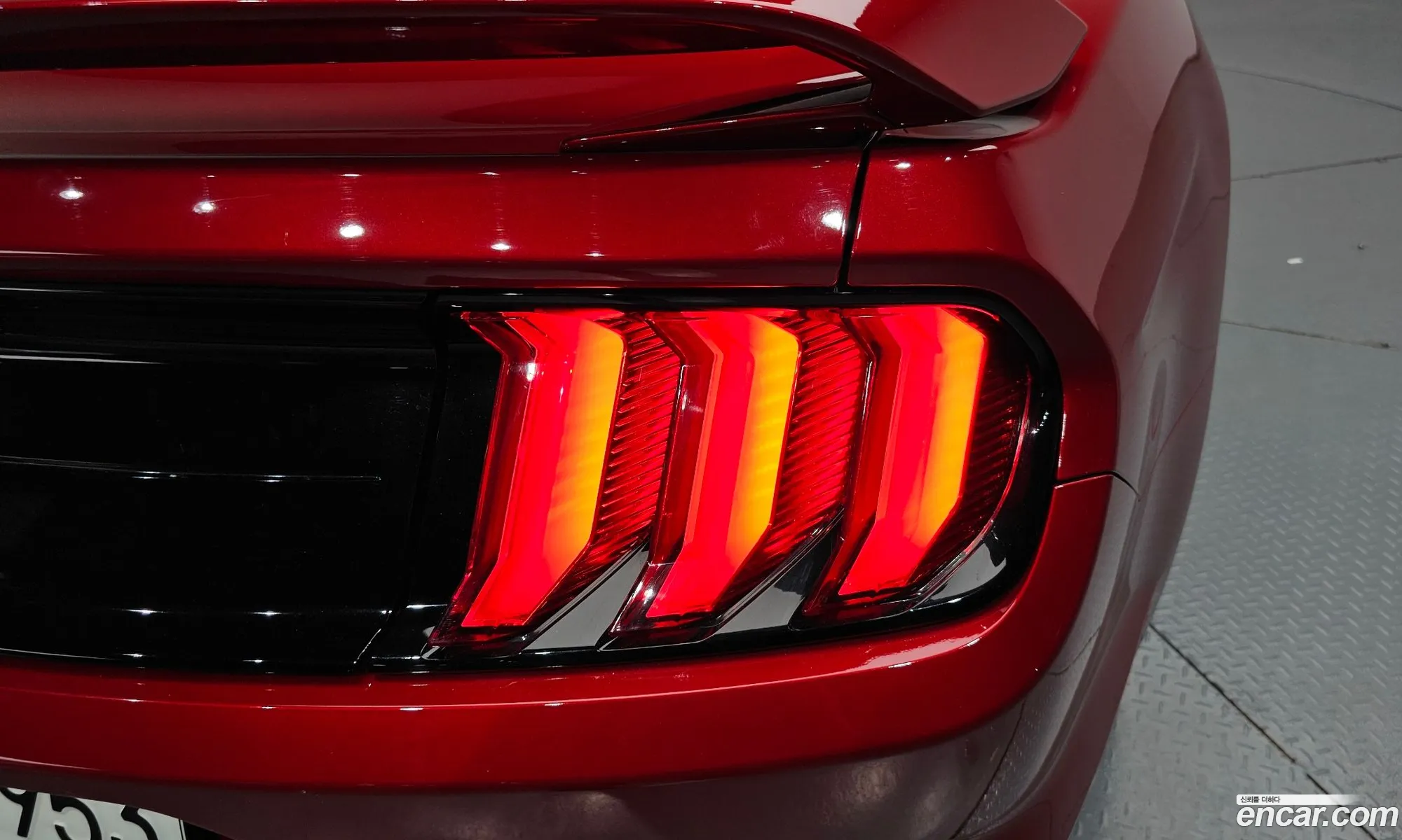 Ford Mustang 2022 — 32