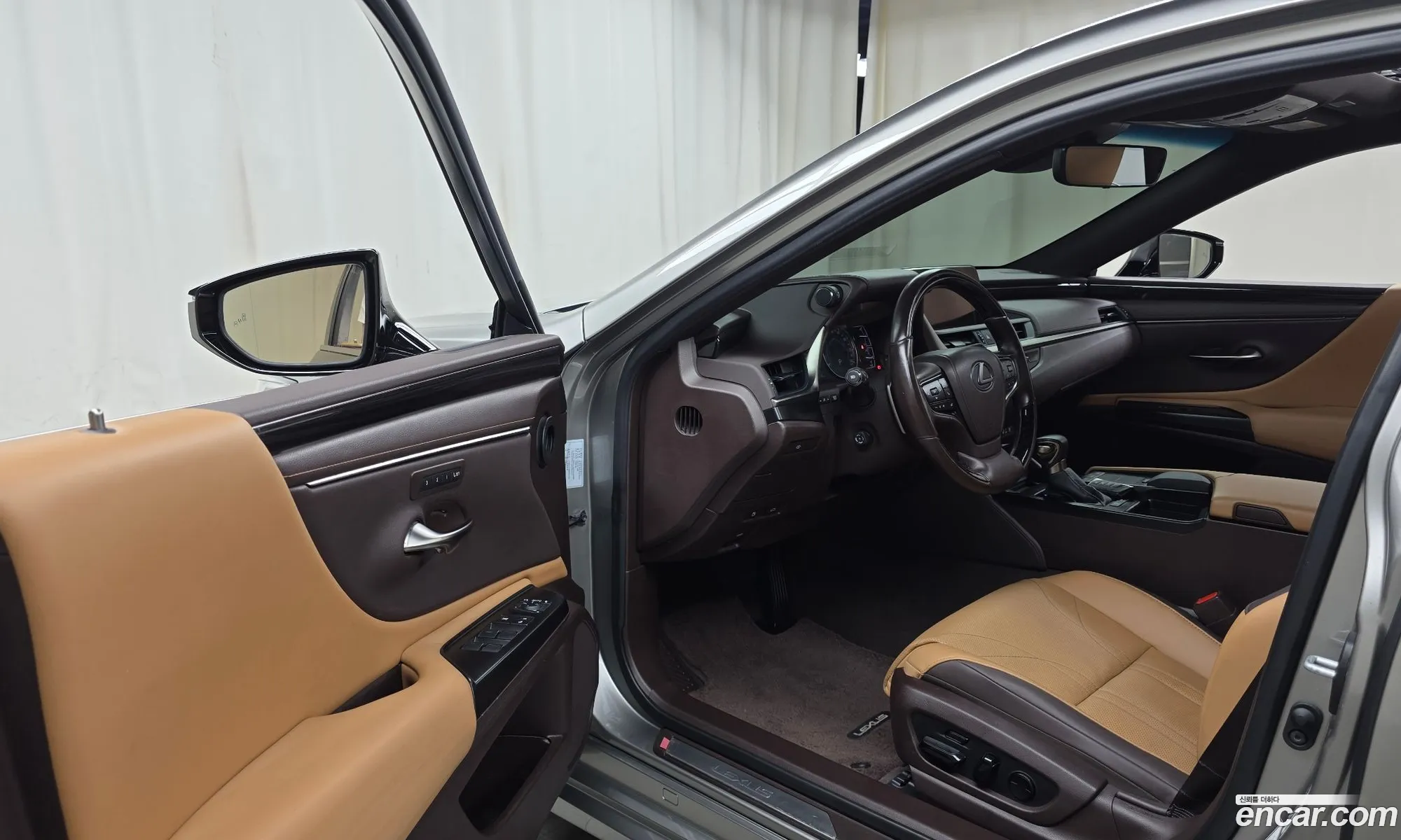 Lexus ES300h 7th Gen 2021 JTHBA1C16M2005793 — 8