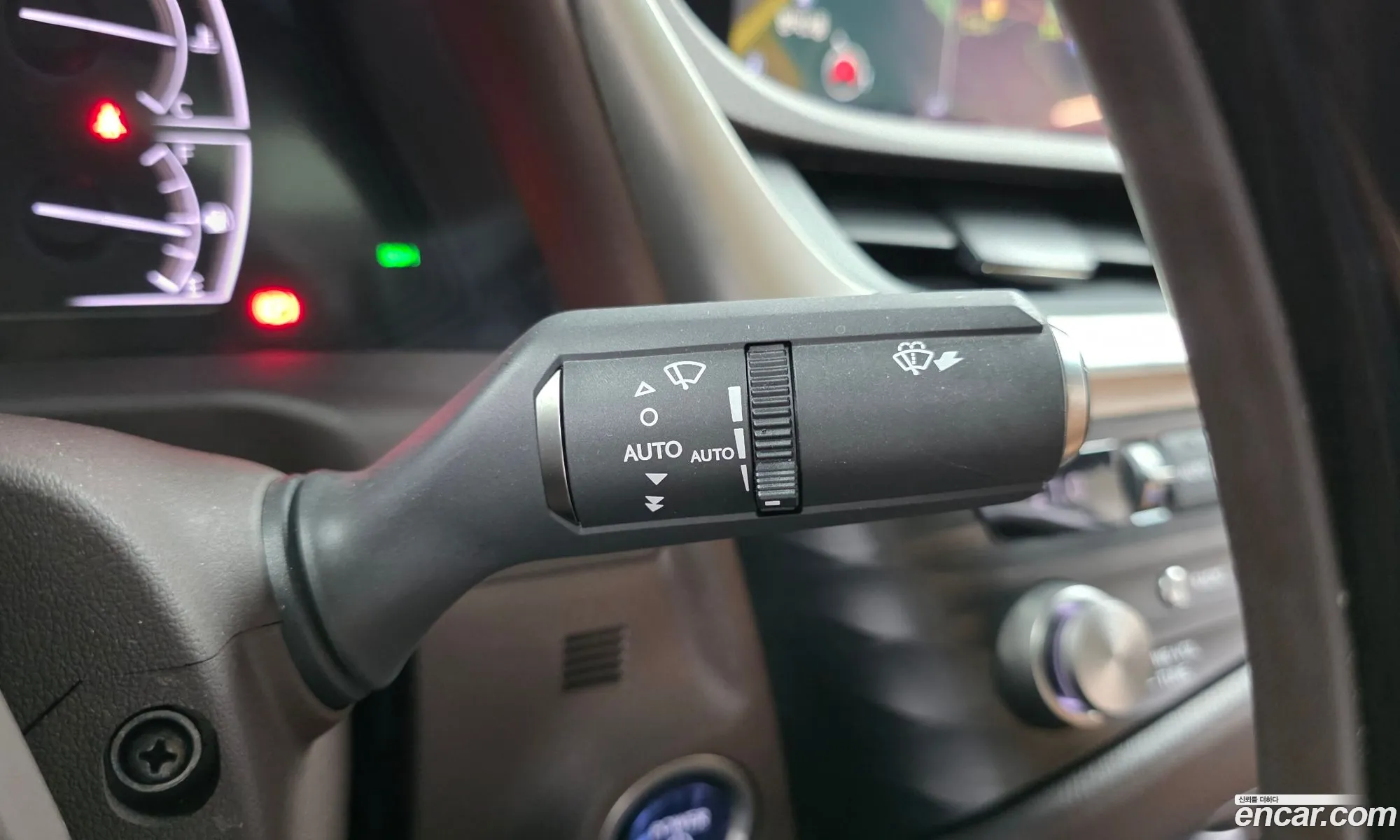 Lexus ES300h 7th Gen 2021 JTHBA1C16M2005793 — 9