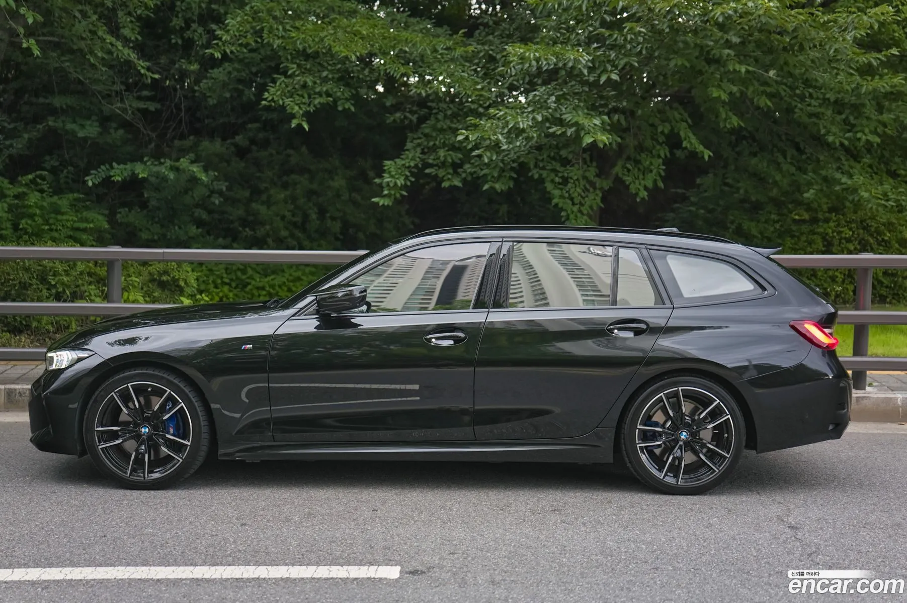 BMW 3 Series 2023 — 6