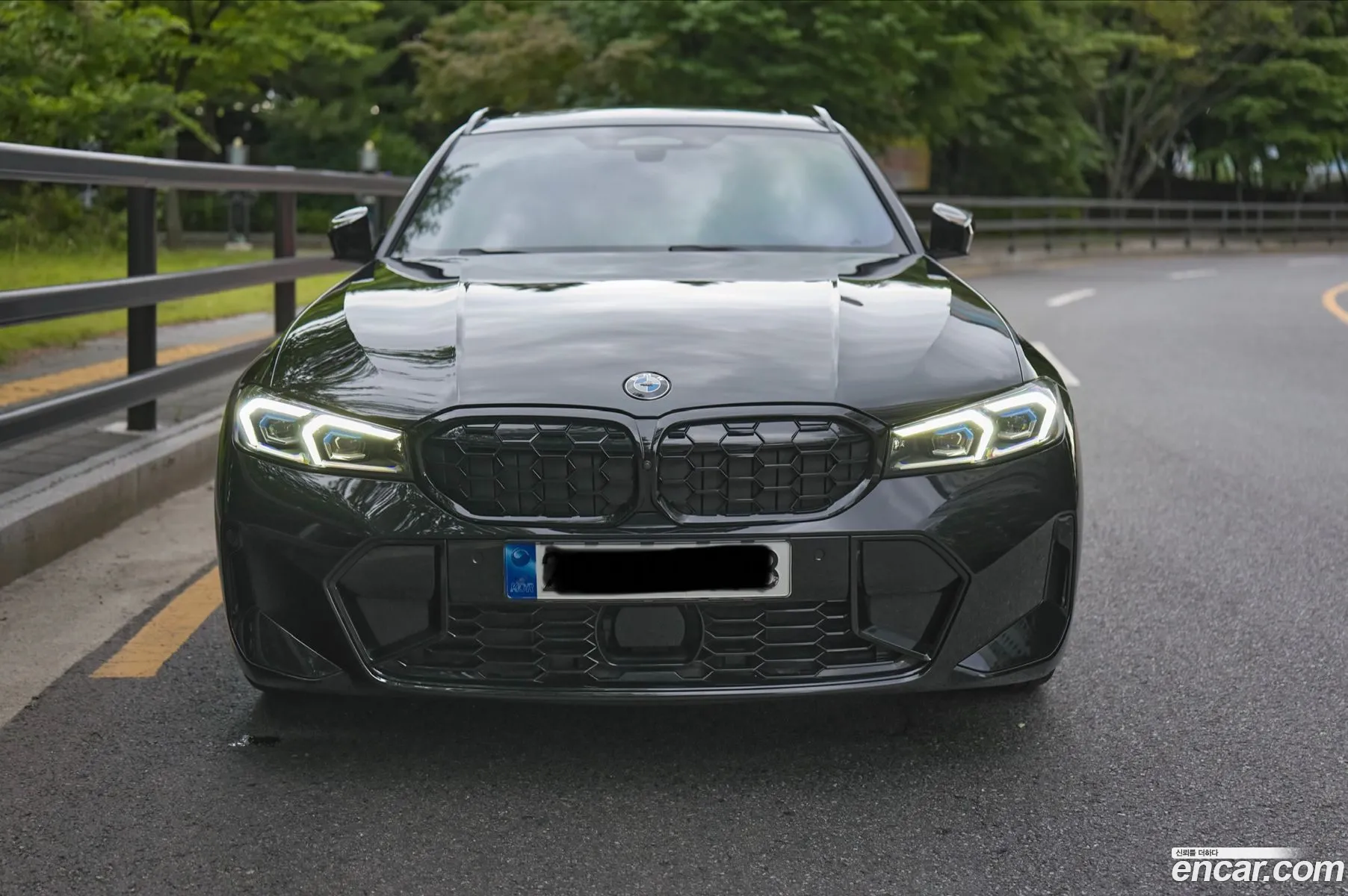 BMW 3 Series 2023 — 7