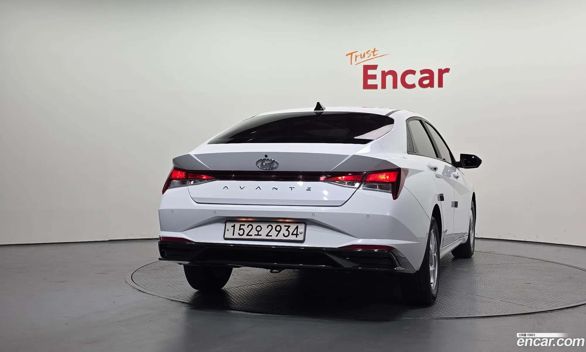 Hyundai Elantra 2021 — 2