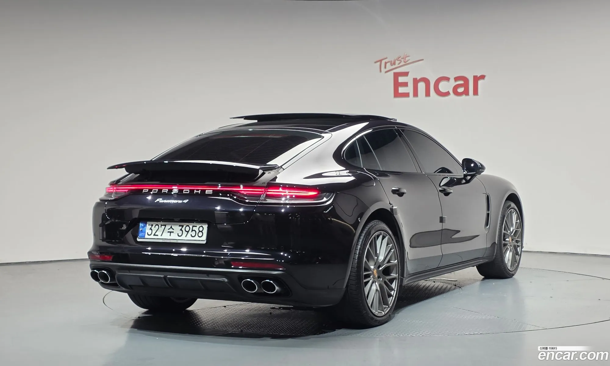 Porsche Panamera 2023 — 18
