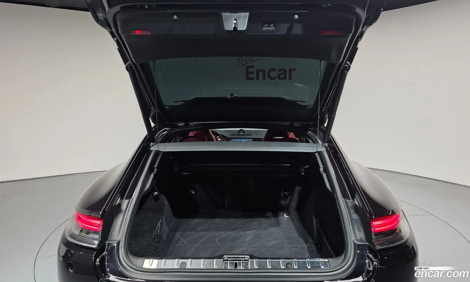 Porsche Panamera 2023 — 20