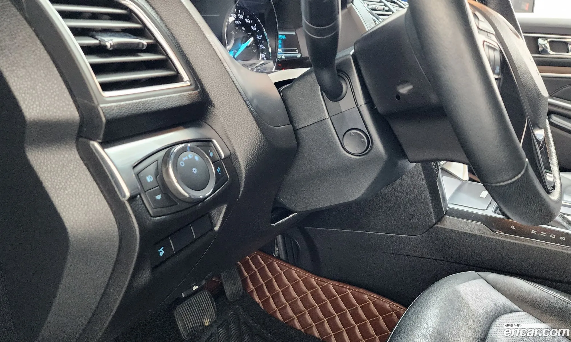 Ford Explorer 2019 — 15