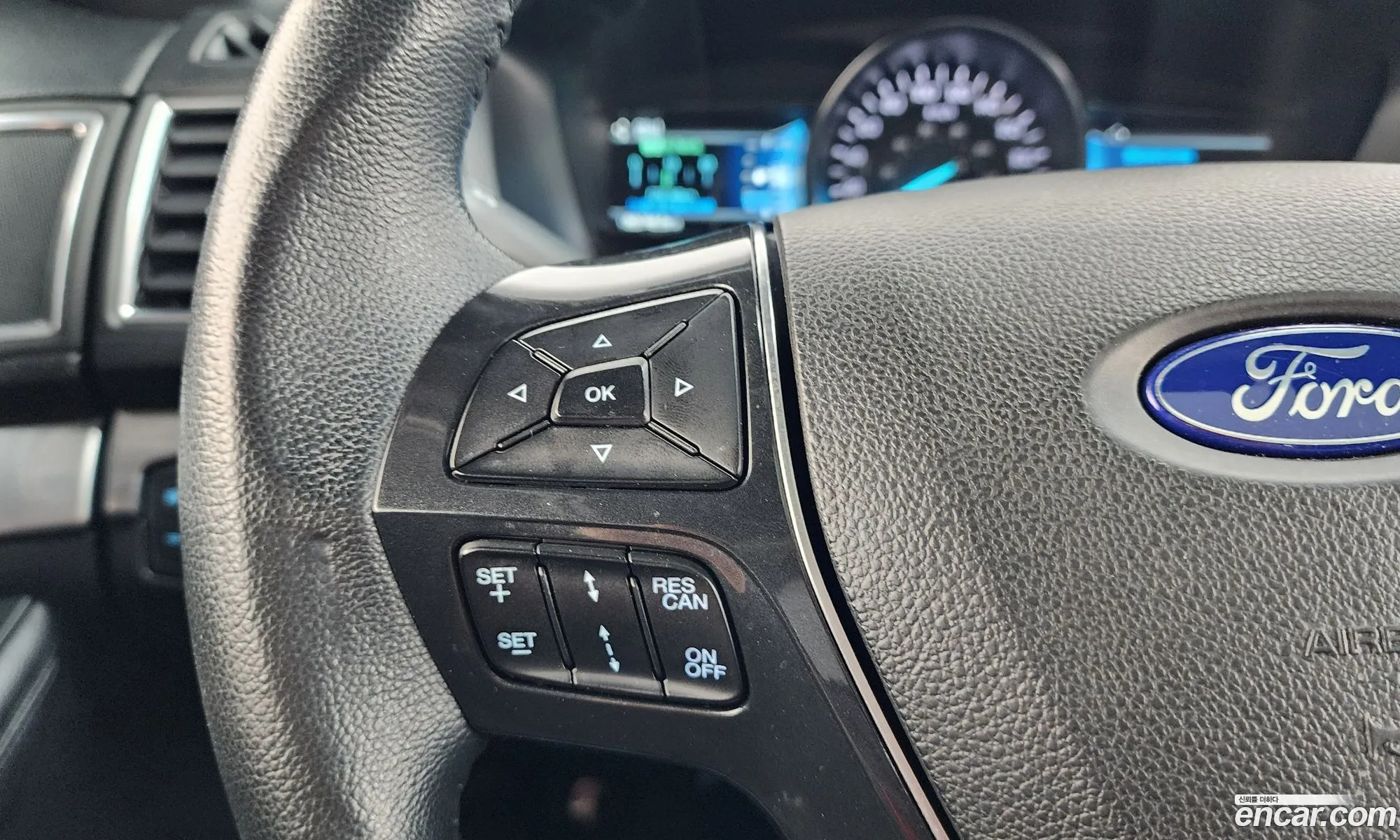 Ford Explorer 2019 — 2