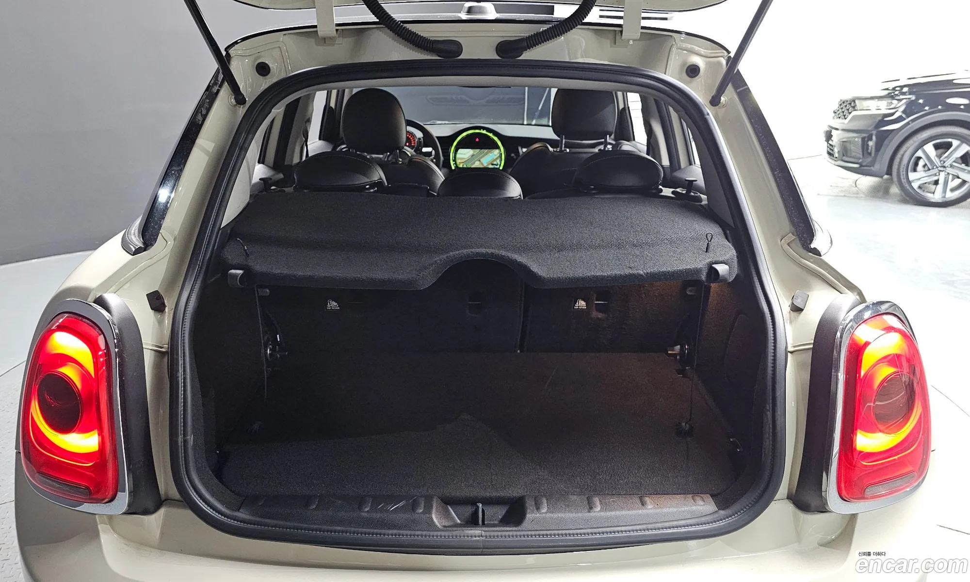 Mini Cooper D 2016 — 10
