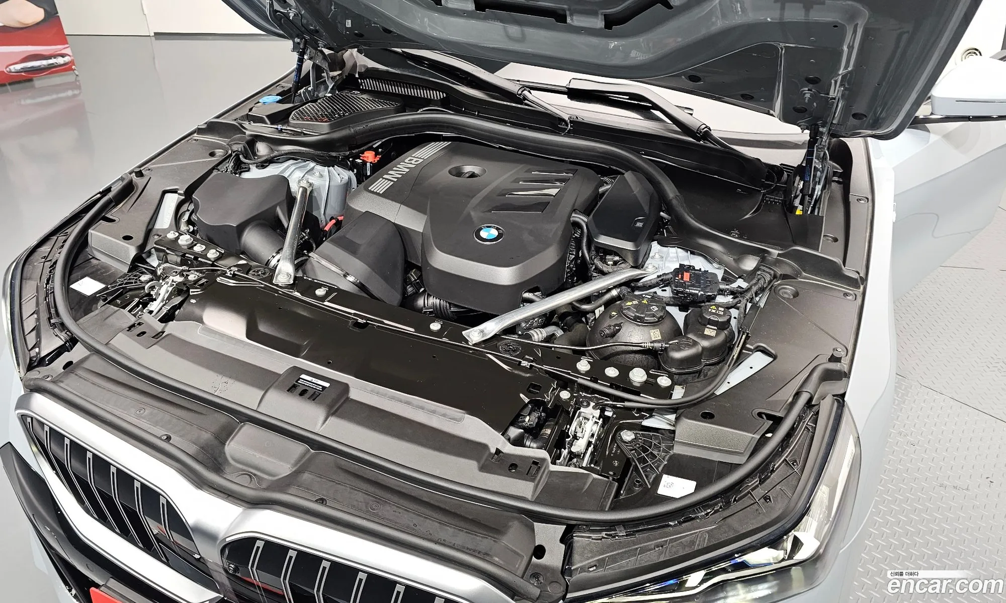 BMW 5 Series 2025 — 13
