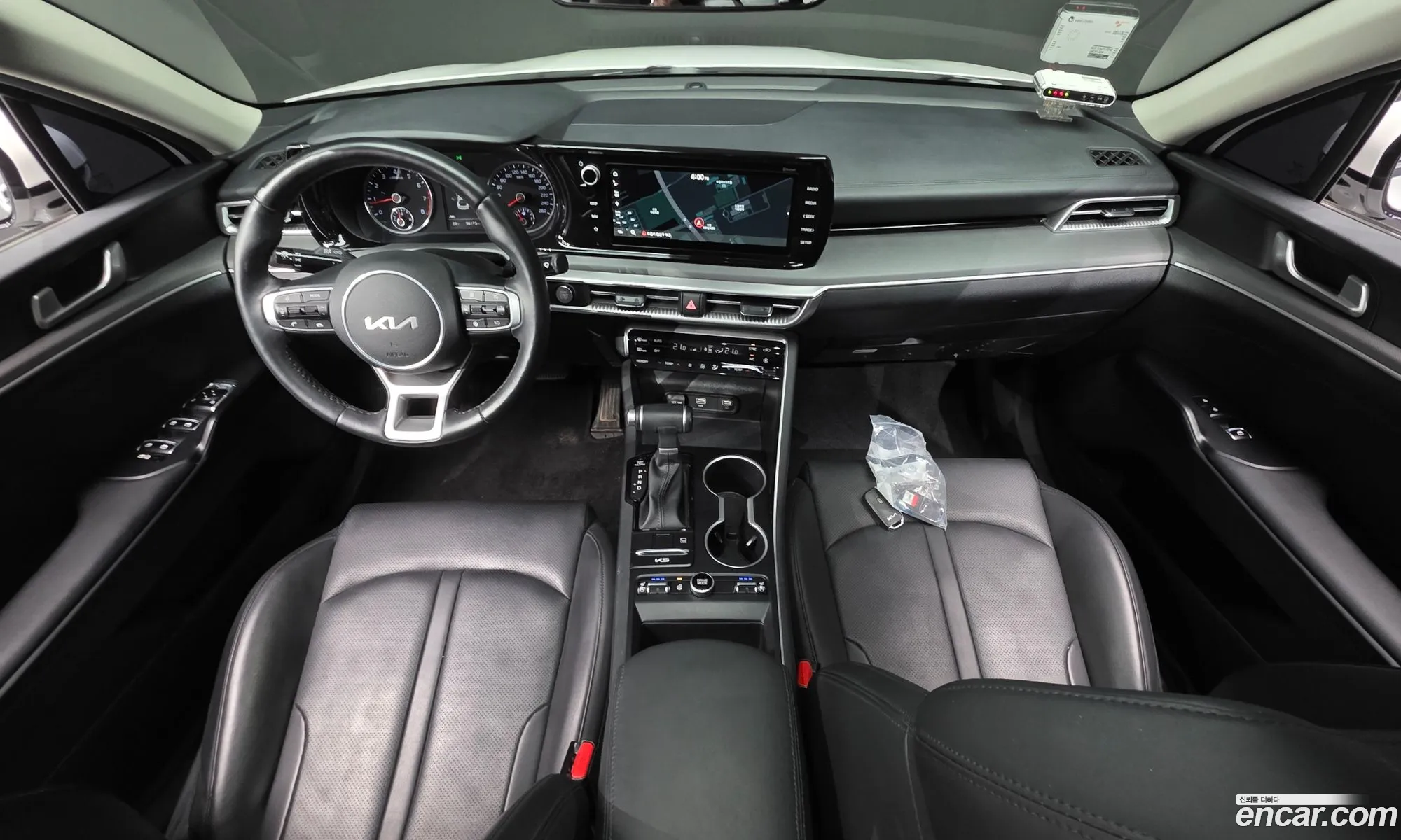 Kia K5 2023 — 2