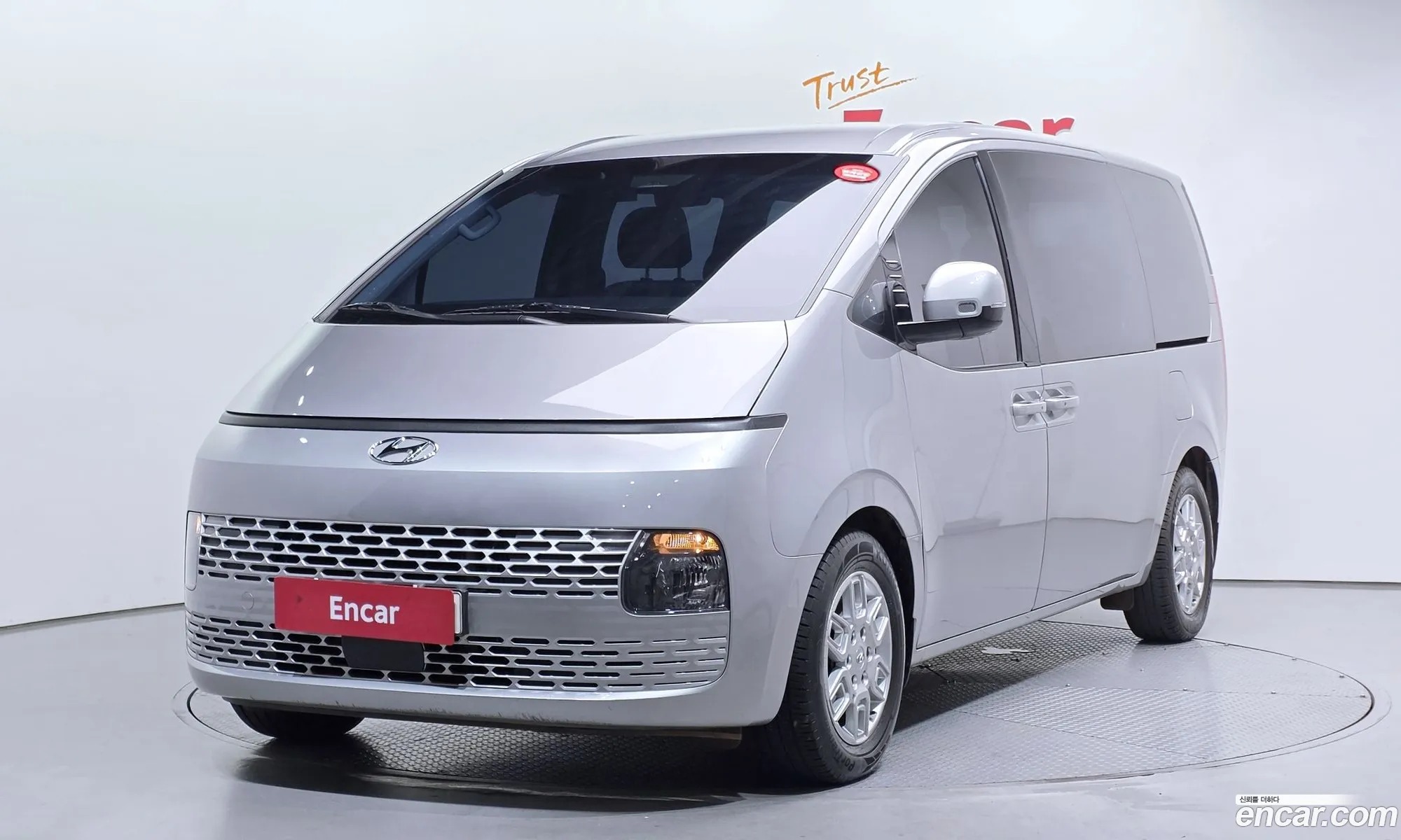 Hyundai Staria 2022 — 3