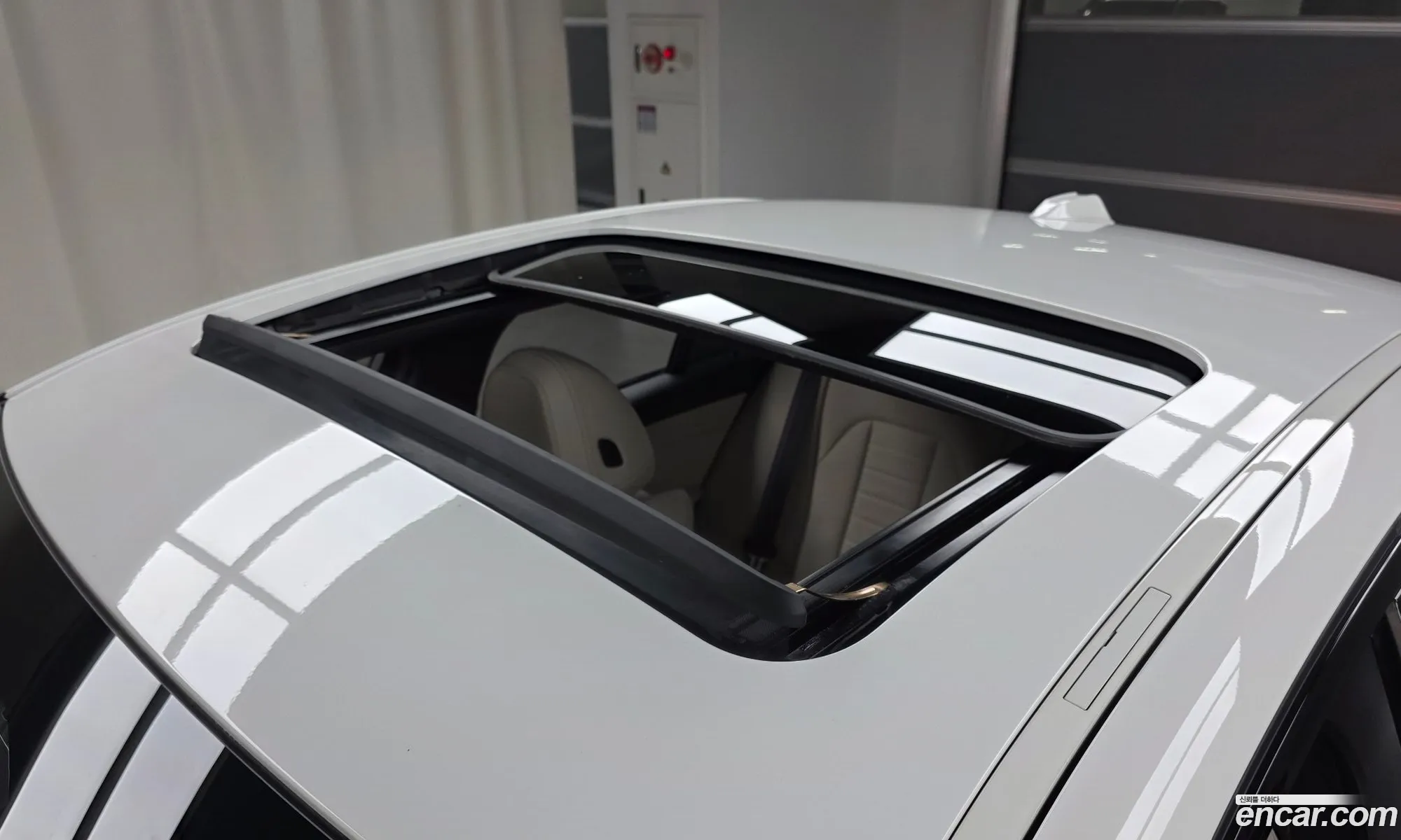BMW 3 Series 2025 — 13