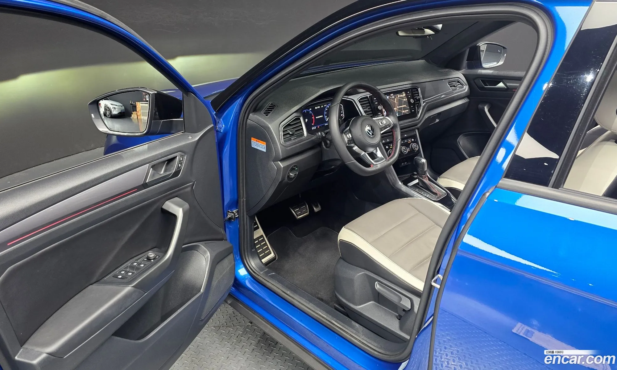 Volkswagen T-Roc 2021 — 2