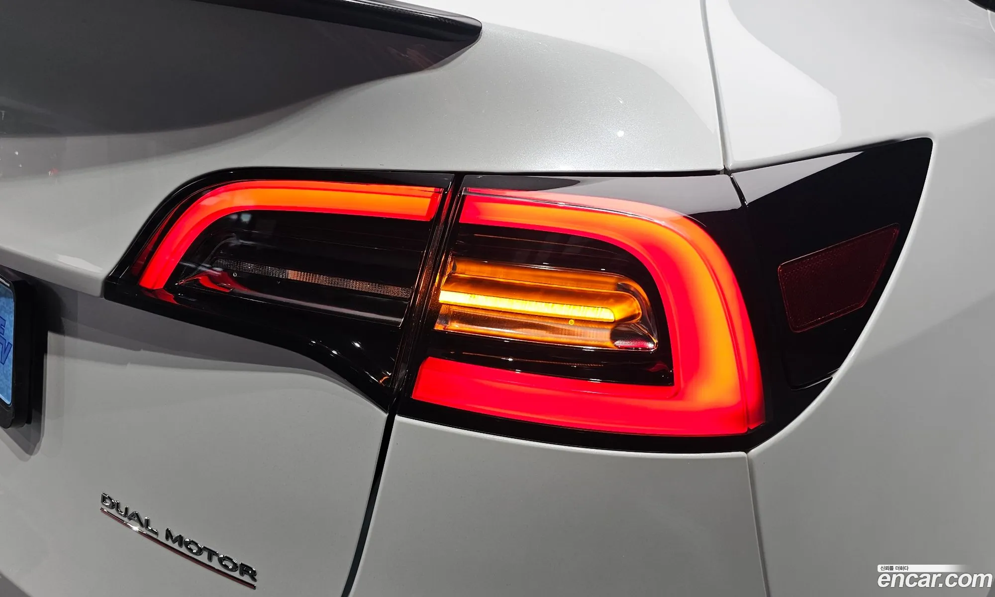 Tesla Model Y 2024 LRWYGCEL0RC553551 — 5