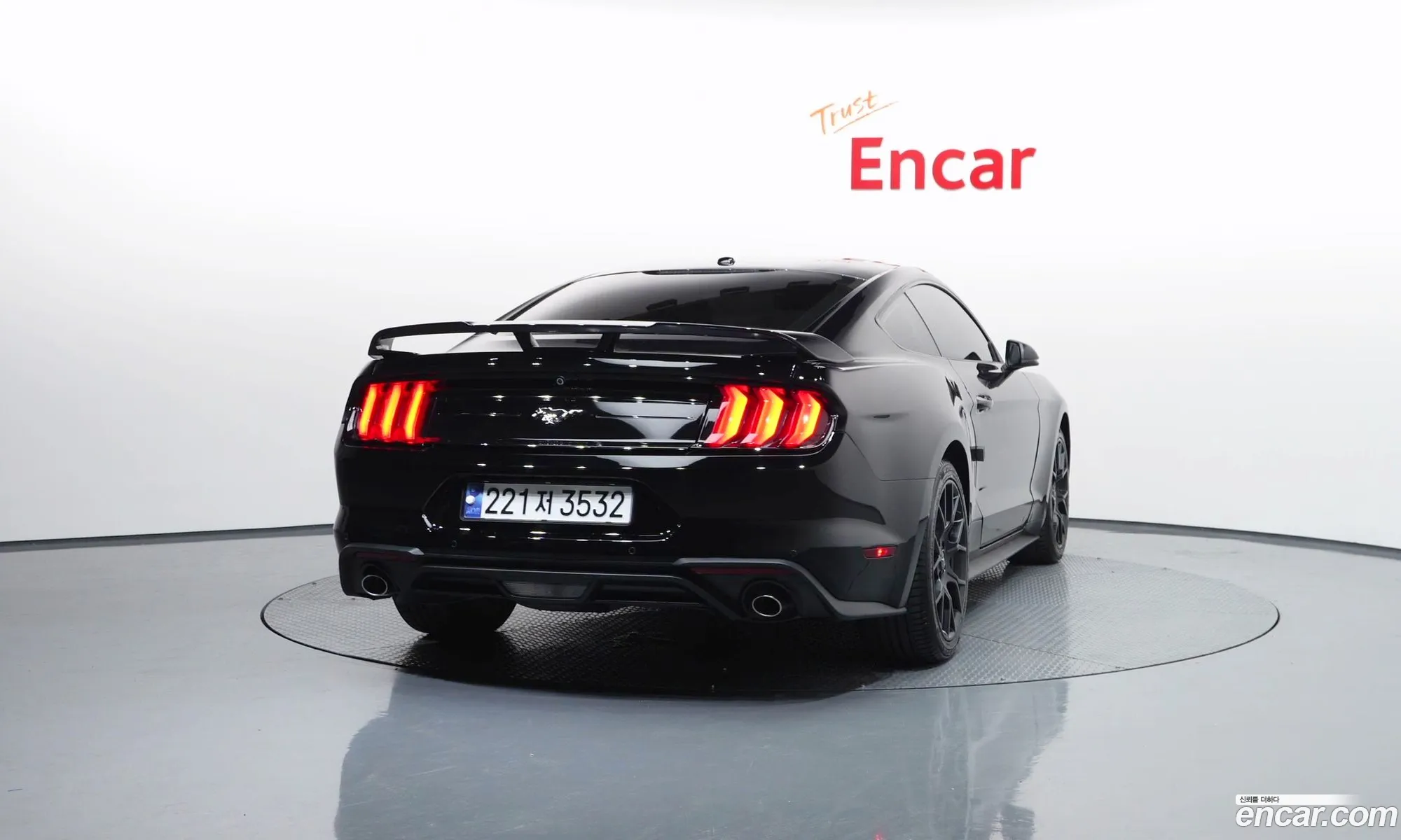 Ford Mustang 2020 — 10