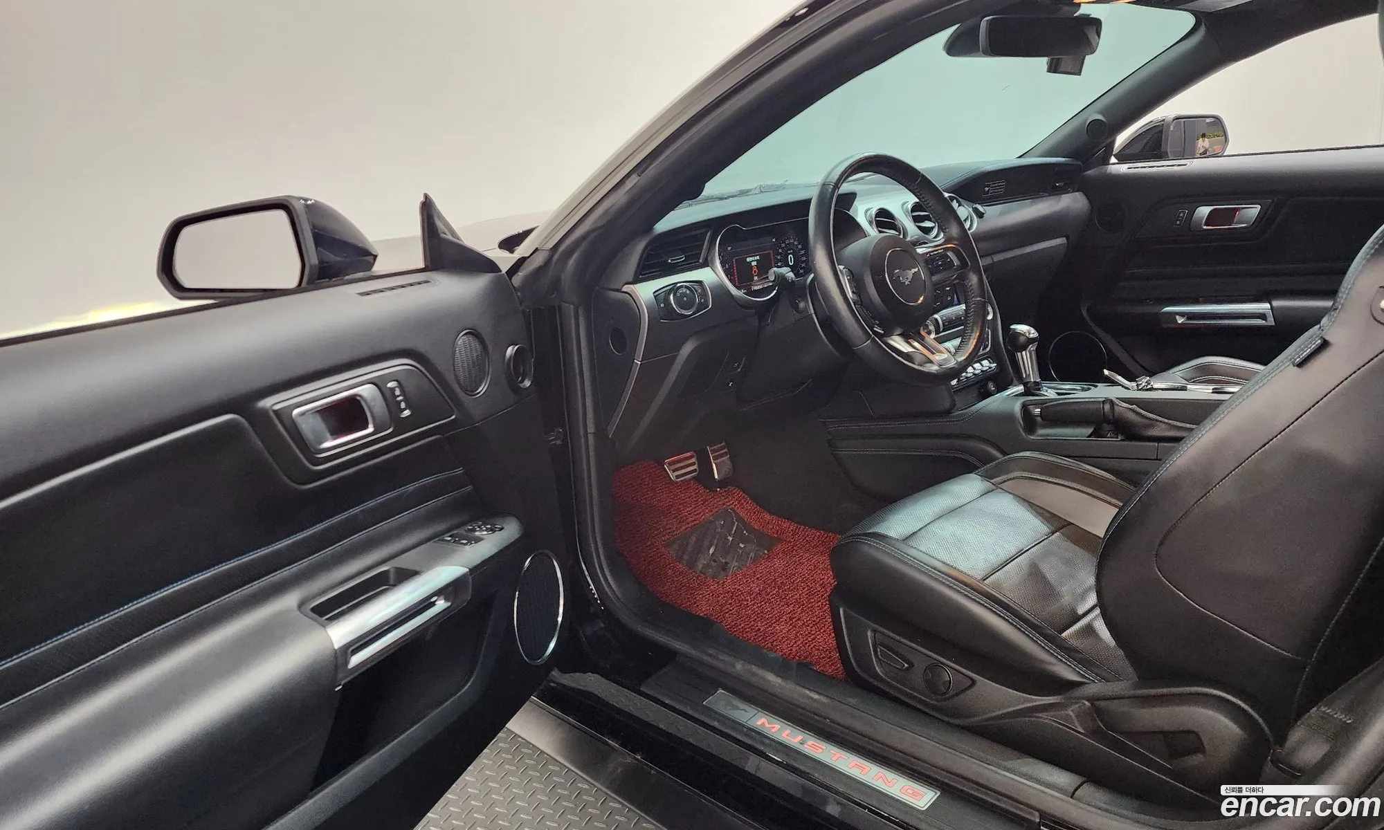 Ford Mustang 2020 — 12