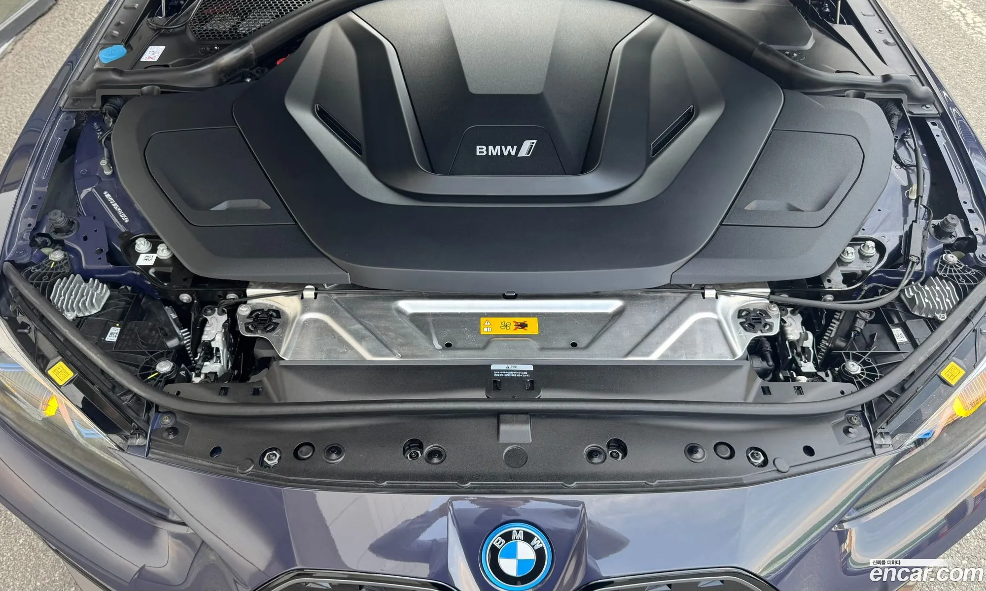 BMW i4 2023 — 12
