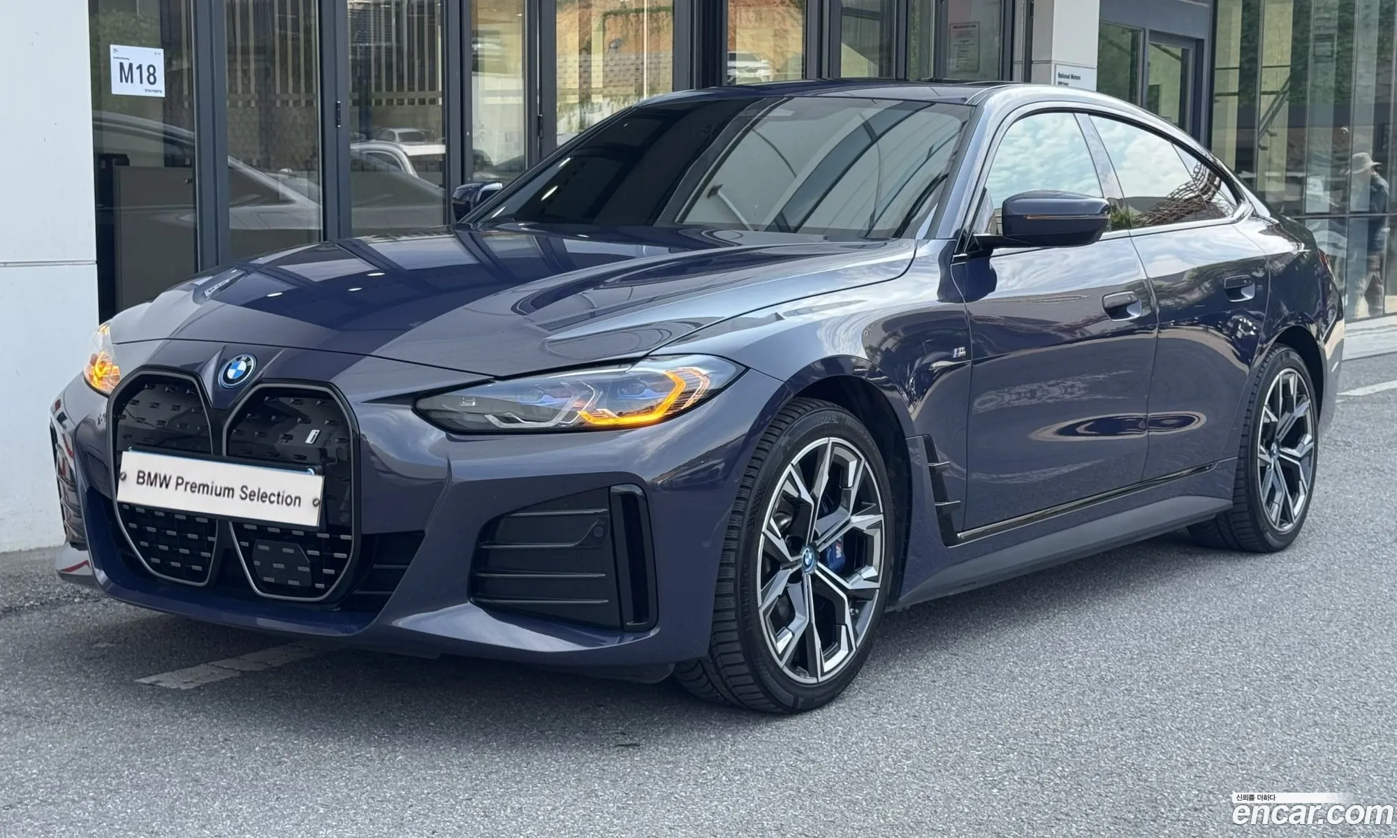 BMW i4 2023 — 18