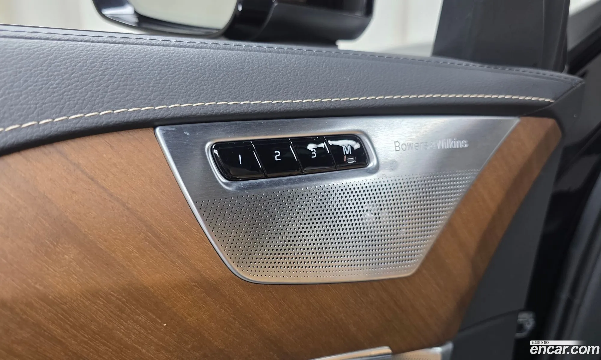 Volvo XC90 2019 YV1LFA22CK1512651 — 22