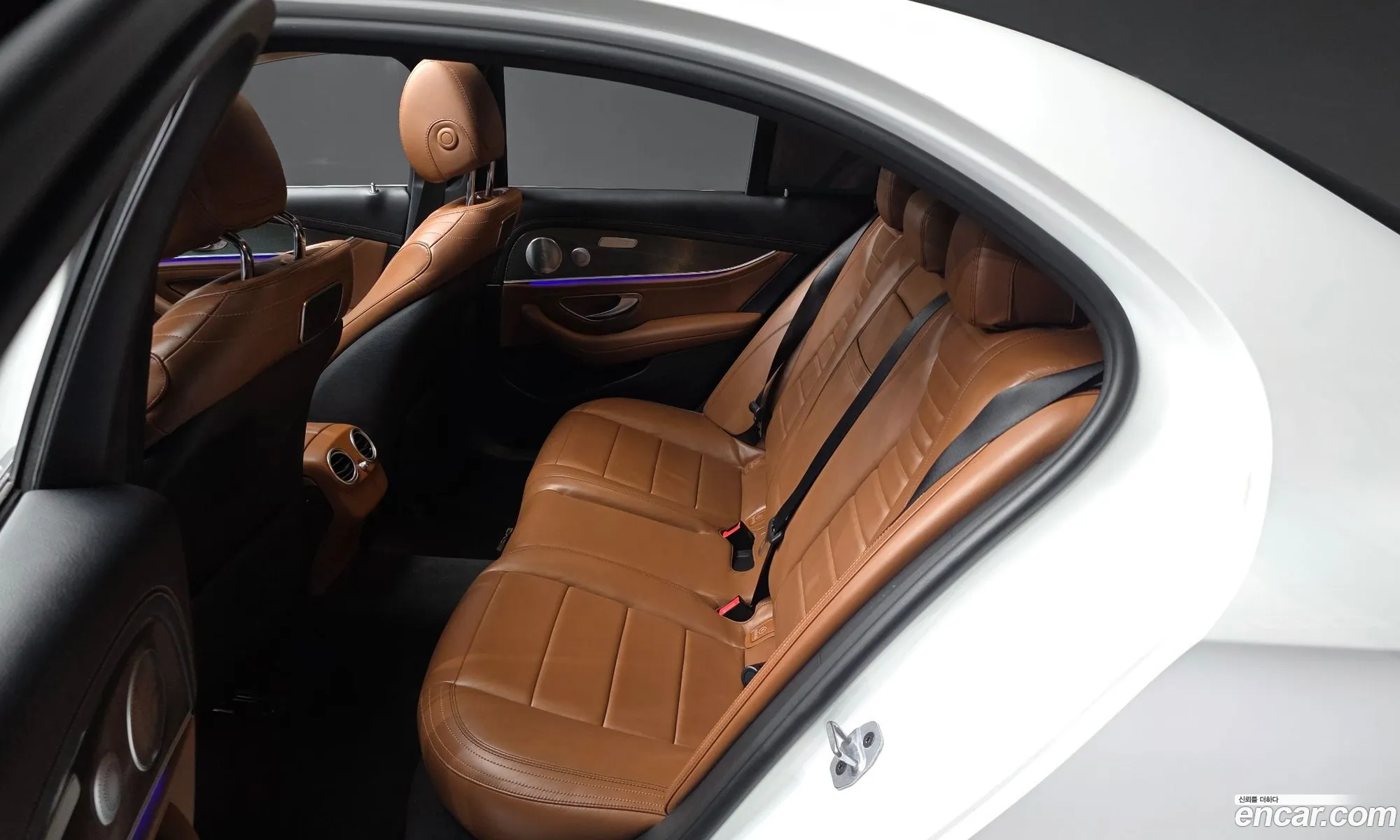 Mercedes-Benz E-Class W213 2019 WDDZF8GB2KA591141 — 30