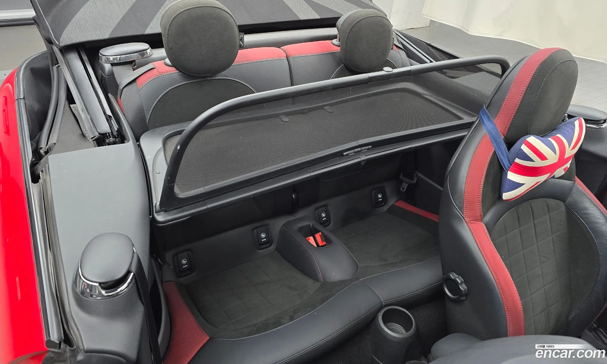 Mini Cooper S Convertible 2019 WMWWH9104K3F86662 — 23