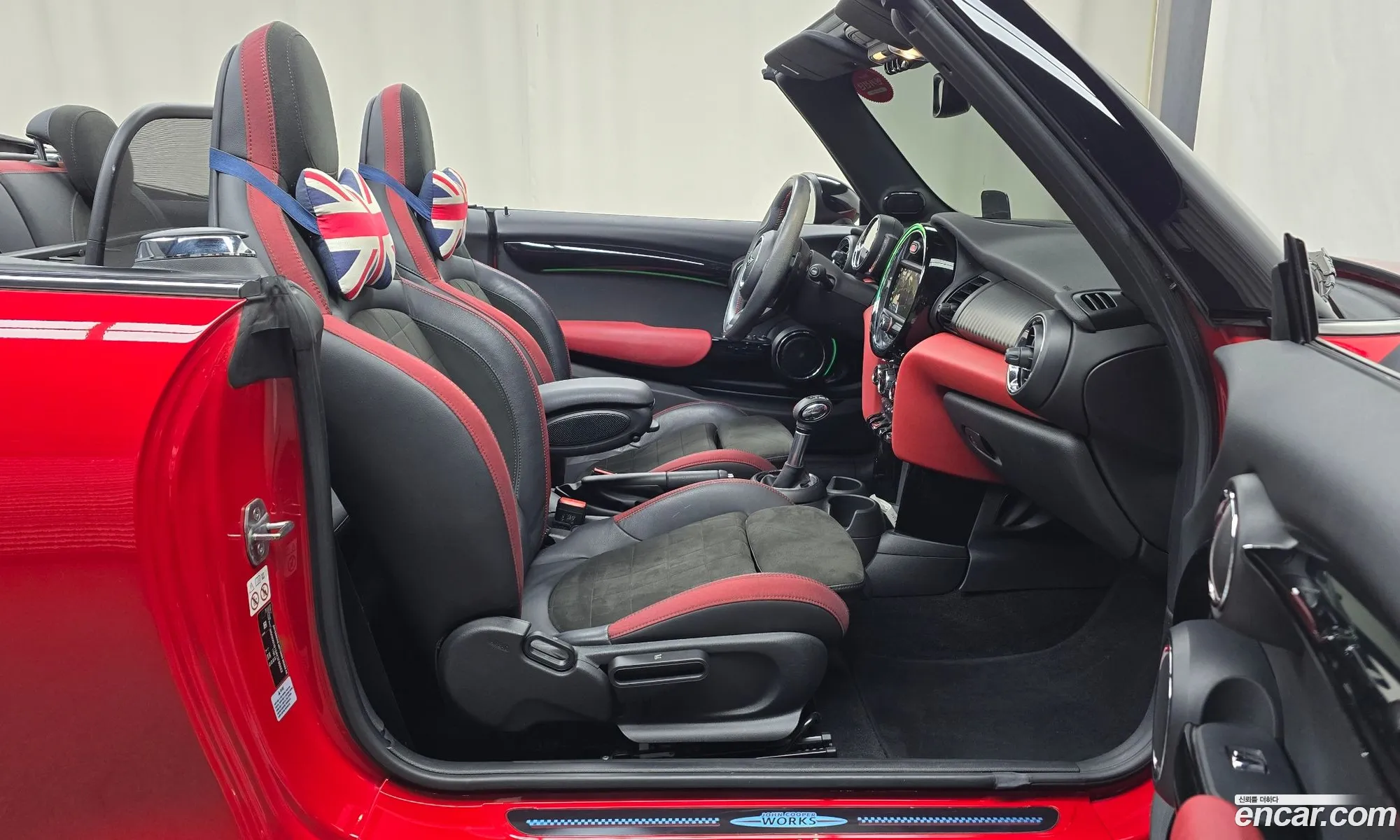 Mini Cooper S Convertible 2019 WMWWH9104K3F86662 — 24