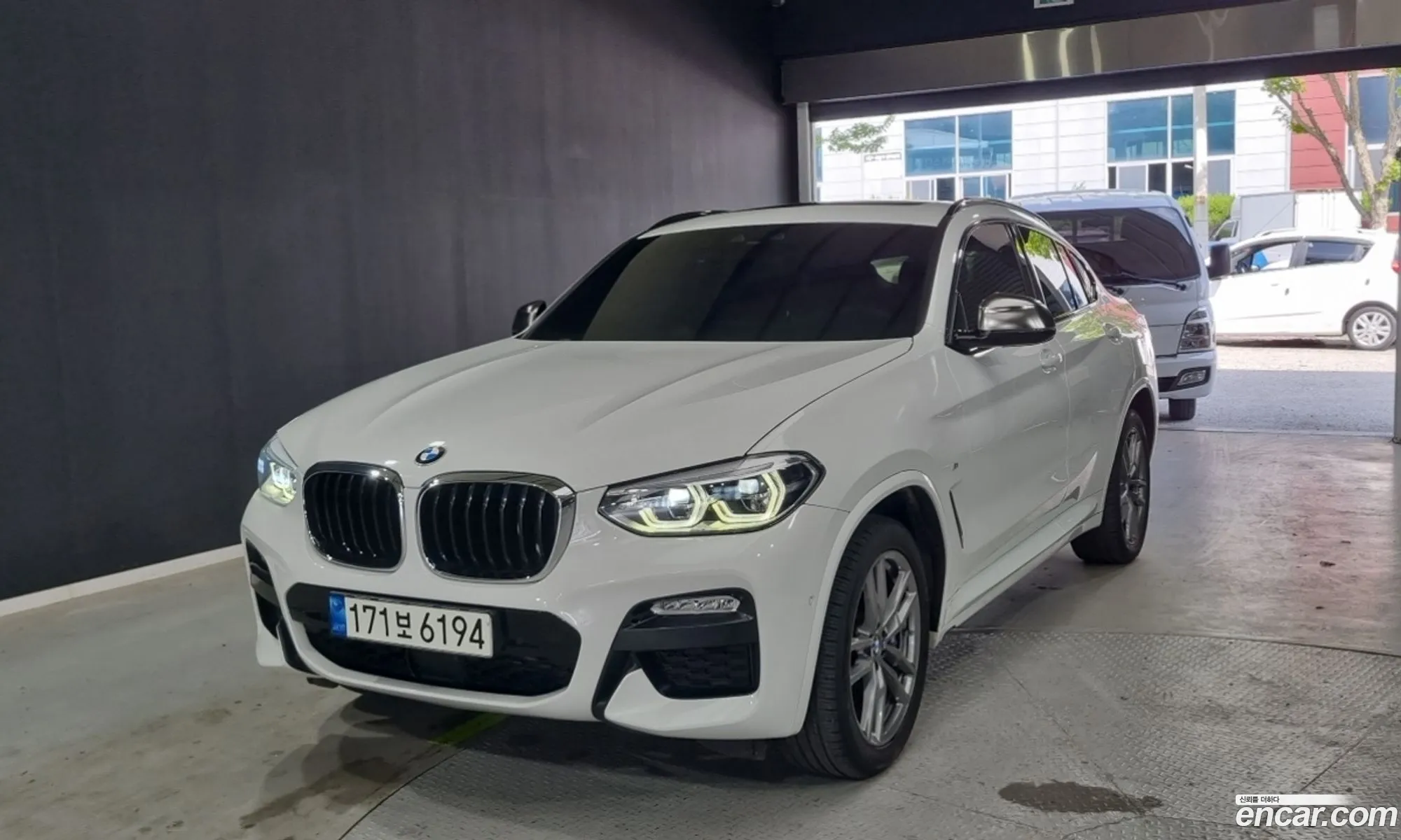 BMW X4 2019 — 17