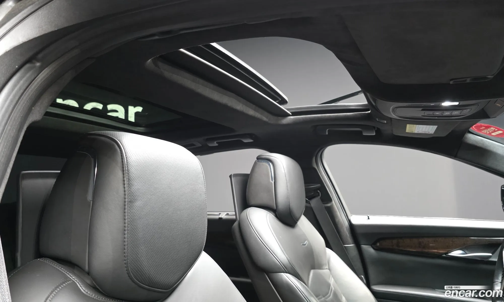 Cadillac CT6 2018 — 33