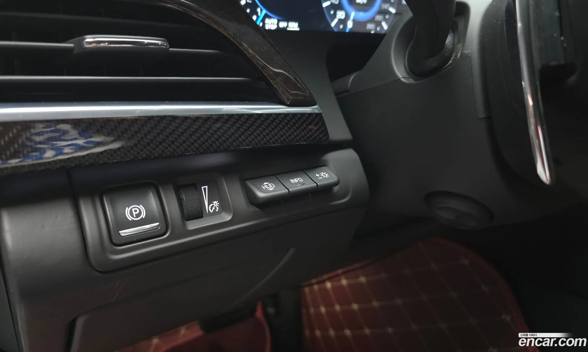 Cadillac CT6 2018 — 37