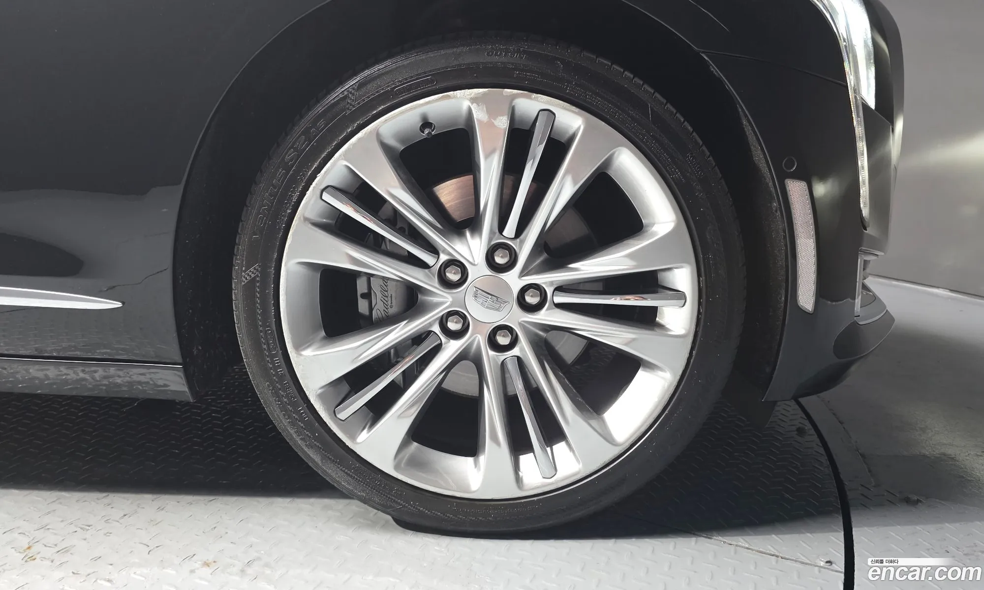 Cadillac CT6 2018 — 3