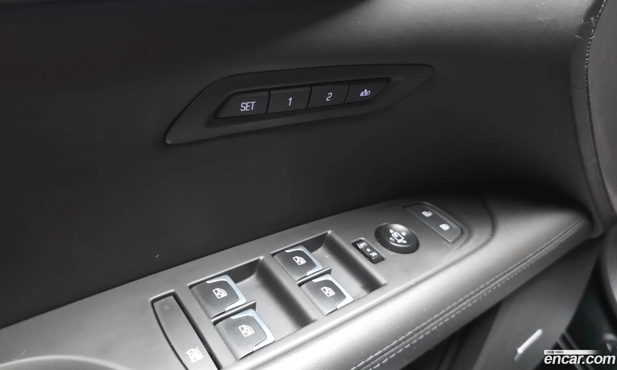 Cadillac CT6 2018 — 18
