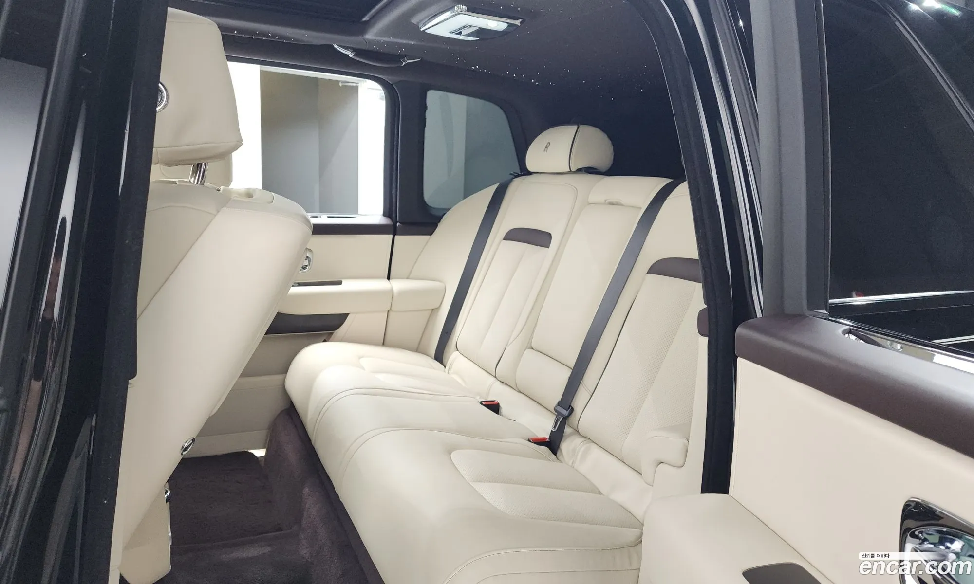 Rolls-Royce Cullinan 2019 SCA689X08KU110908 — 9