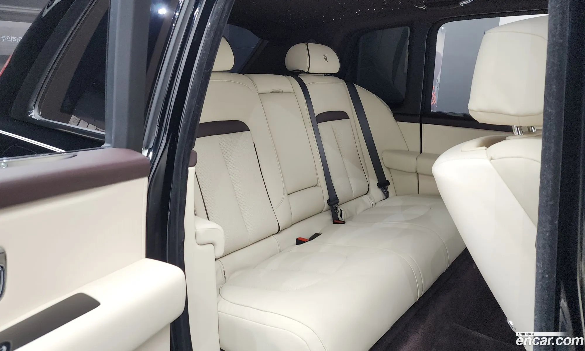 Rolls-Royce Cullinan 2019 SCA689X08KU110908 — 22