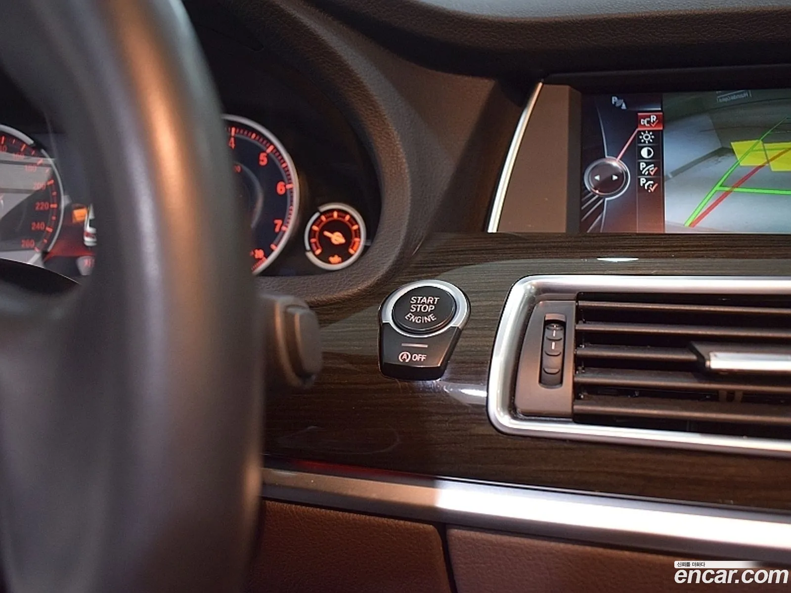 BMW 5 Series GT 2015 — 9