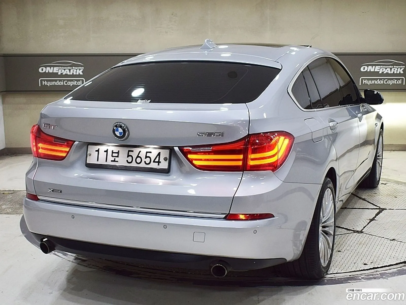 BMW 5 Series GT 2015 — 10